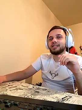 KingAdonisss online show from October 21, 2025, 3:00 pm