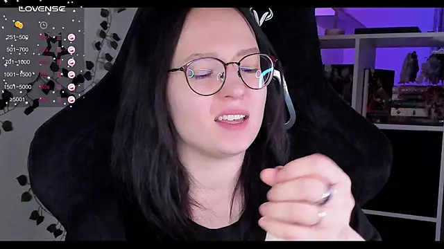 Snapshot of power_robynn chatting on October 9, 2025, 4:51 pm power robynn online show from October 9, 2025, 4:51 pm