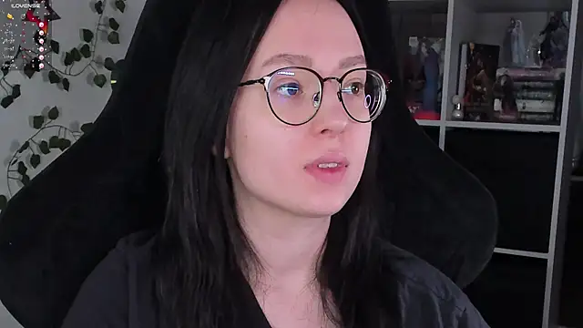 Snapshot of power_robynn chatting on October 15, 2025, 9:17 am power robynn online show from October 15, 2025, 9:17 am