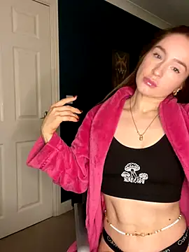 Cherry-L-28 online show from November 20, 2025, 8:20 pm