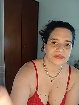 MoritaSalvaj online show from November 19, 2025, 2:50 pm