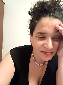 MoritaSalvaj online show from November 1, 2025, 1:45 am