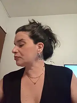 MoritaSalvaj online show from October 1, 2025, 12:27 am