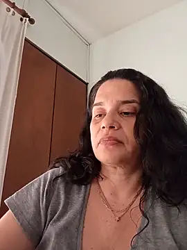 MoritaSalvaj online show from October 2, 2025, 1:03 pm