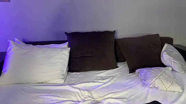 Snapshot of petalpage chatting on November 19, 2025, 2:00 am petalpage online show from November 19, 2025, 2:00 am