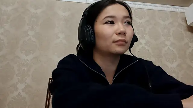 YukiShaapan online show from October 30, 2025, 6:16 pm