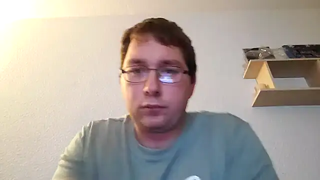 stivi2526 online show from September 30, 2025, 8:37 pm