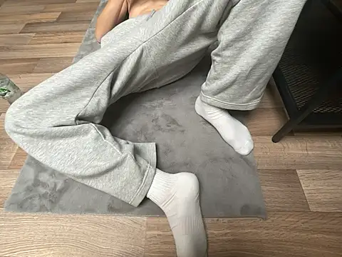 Snapshot of cuteboy19xxx chatting on October 24, 2025, 3:00 pm cuteboy19xxx online show from October 24, 2025, 3:00 pm