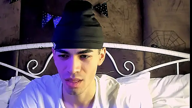 JaremyHarris online show from November 1, 2025, 8:14 pm