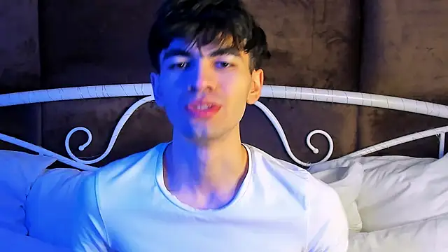 JaremyHarris online show from November 22, 2025, 9:02 pm