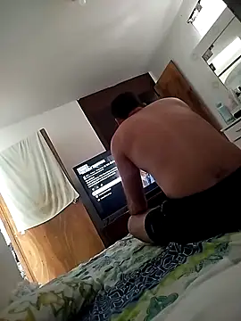 Valen Squirt04 online show from April 12, 2026, 5:49 pm