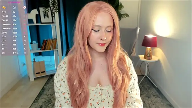 Snapshot of DelilahTaylor chatting on July 24, 2026, 9:44 pm DelilahTaylor online show from July 24, 2026, 9:44 pm