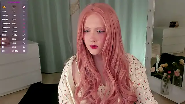 Snapshot of DelilahTaylor chatting on July 16, 2026, 10:07 pm DelilahTaylor online show from July 16, 2026, 10:07 pm