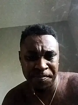Deehenry3185 online show from October 3, 2025, 8:21 pm