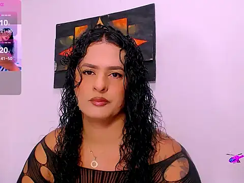 Snapshot of horny_val_ chatting on December 4, 2025, 4:33 am horny val online show from December 4, 2025, 4:33 am