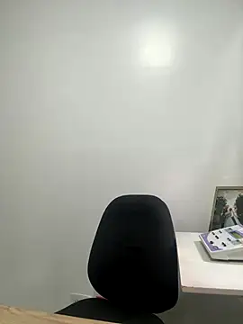 Snapshot of violeticafox chatting on January 5, 2026, 7:17 pm violeticafox online show from January 5, 2026, 7:17 pm