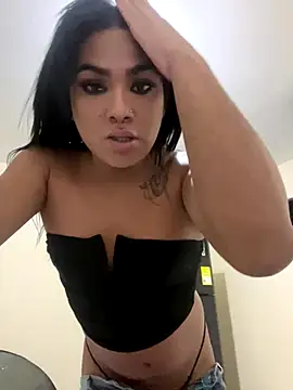 RobertaxGutierrez online show from October 9, 2025, 12:11 am