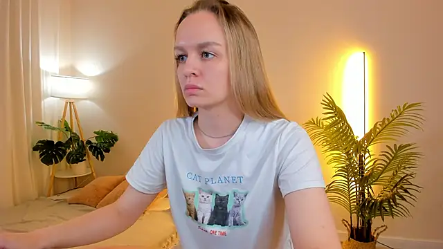 Snapshot of KathyRossi chatting on September 29, 2025, 12:22 pm KathyRossi online show from September 29, 2025, 12:22 pm