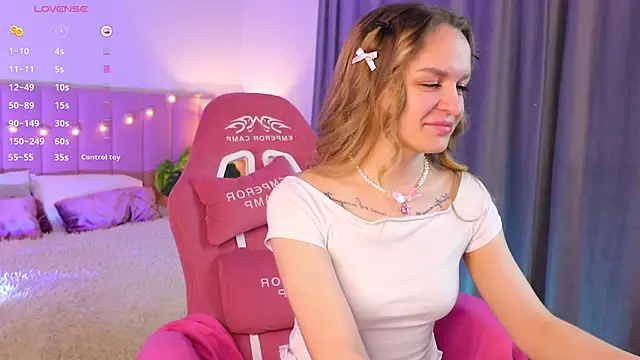 Snapshot of KathyRossi chatting on October 11, 2025, 6:47 am KathyRossi online show from October 11, 2025, 6:47 am