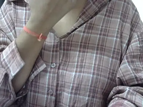 SEXY DOLL88 online show from April 18, 2026, 11:12 am