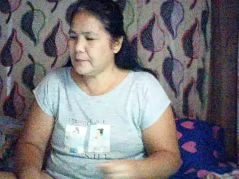 milagrose rose online show from October 4, 2025, 9:27 pm