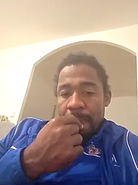 cracha online show from November 11, 2025, 12:05 am