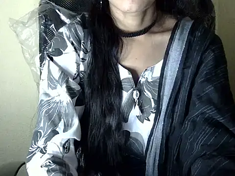 Snapshot of Shazi_1 chatting on December 21, 2025, 4:52 pm Shazi 1 online show from December 21, 2025, 4:52 pm