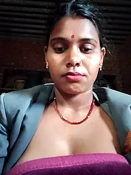 Katrina kaif143 online show from December 22, 2025, 11:32 am