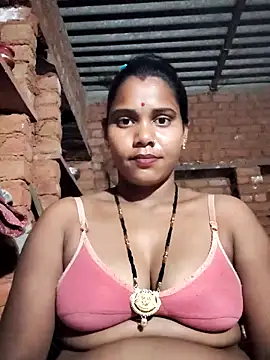 Katrina kaif143 online show from March 25, 2026, 3:33 pm