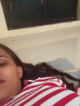 Snapshot of Naughtysilk chatting on October 24, 2025, 10:20 pm Naughtysilk online show from October 24, 2025, 10:20 pm