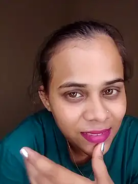 Snapshot of Naughtysilk chatting on October 22, 2025, 12:37 pm Naughtysilk online show from October 22, 2025, 12:37 pm