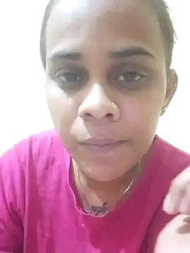 Snapshot of Naughtysilk chatting on October 31, 2025, 5:53 pm Naughtysilk online show from October 31, 2025, 5:53 pm