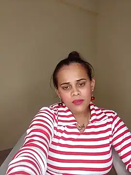 Snapshot of Naughtysilk chatting on October 21, 2025, 7:46 pm Naughtysilk online show from October 21, 2025, 7:46 pm