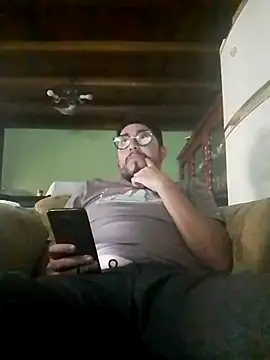 RAJV  online show from October 4, 2025, 8:43 pm