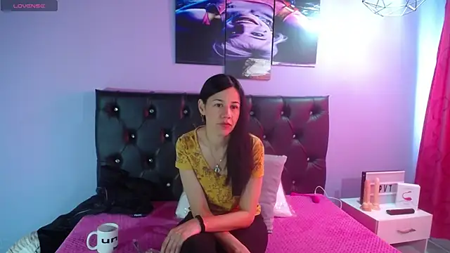 Snapshot of Jazmin_ny chatting on November 8, 2025, 1:47 pm Jazmin ny online show from November 8, 2025, 1:47 pm