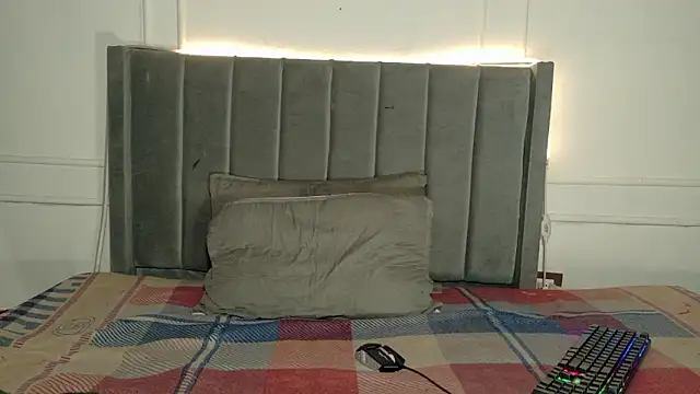 luxuryheaven 8 online show from February 10, 2026, 9:25 pm