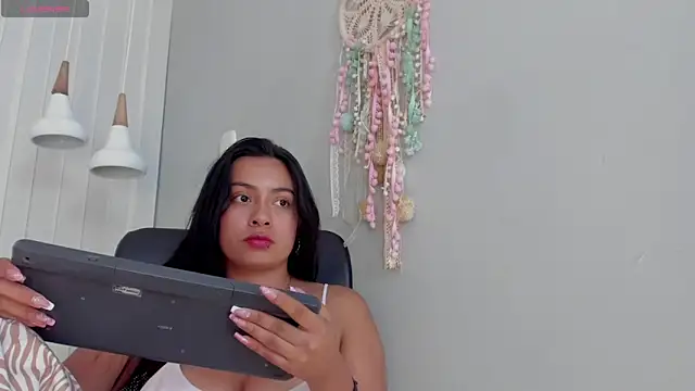 Snapshot of Lilo_Rose chatting on January 15, 2026, 3:04 pm Lilo Rose online show from January 15, 2026, 3:04 pm