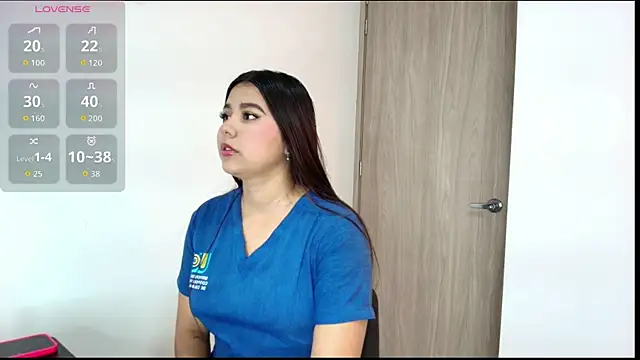 Snapshot of Samara_Smith04 chatting on October 20, 2025, 11:55 am Samara Smith04 online show from October 20, 2025, 11:55 am