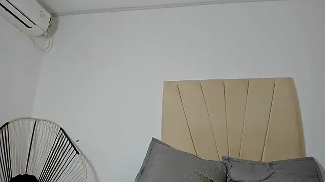 Ainoa Pink online show from November 12, 2025, 8:12 pm