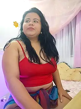 Snapshot of Tania_cruz_ chatting on February 15, 2026, 12:22 am Tania cruz online show from February 15, 2026, 12:22 am