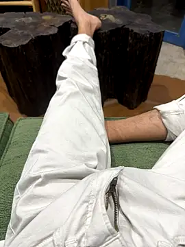 HenryLee1983-cums online show from October 3, 2025, 4:30 pm