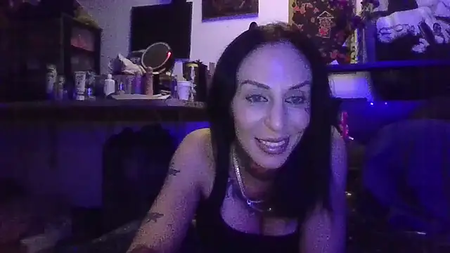 inkdhollow1 online show from November 8, 2025, 4:16 am