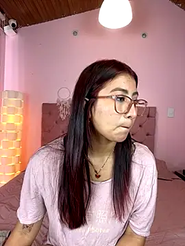 Snapshot of saramooon chatting on October 27, 2025, 1:34 pm saramooon online show from October 27, 2025, 1:34 pm