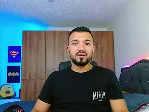 mathewv  online show from November 15, 2025, 3:32 am