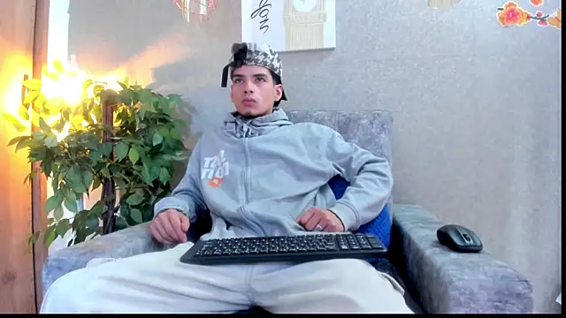 Axelwiliams online show from October 8, 2025, 6:19 pm