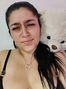 alejitasweet online show from November 5, 2025, 3:09 am