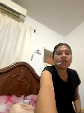 Brianna bunny05 online show from December 2, 2025, 5:53 am