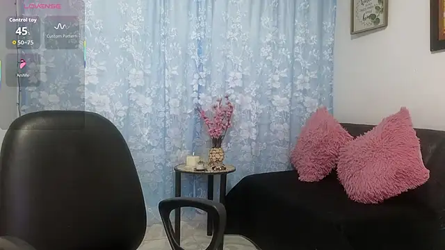 Cleohot999 online show from October 5, 2025, 5:47 pm