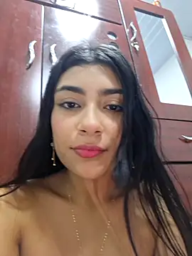 Snapshot of Sweed-virgin-pussy chatting on June 4, 2026, 1:32 am Sweed-virgin-pussy online show from June 4, 2026, 1:32 am
