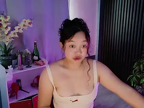 UrFavouriteCravings online show from February 17, 2026, 2:20 am